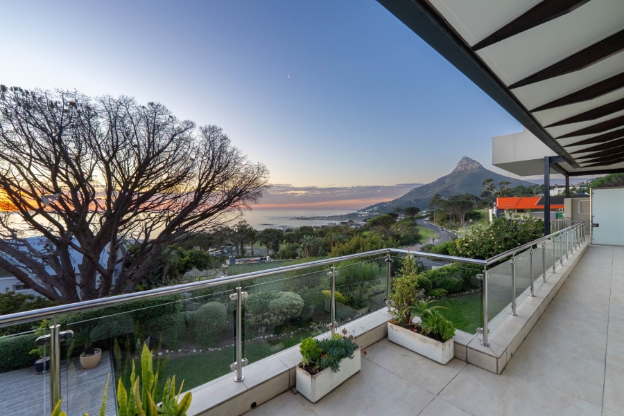 6 Bedroom Property for Sale in Camps Bay Western Cape